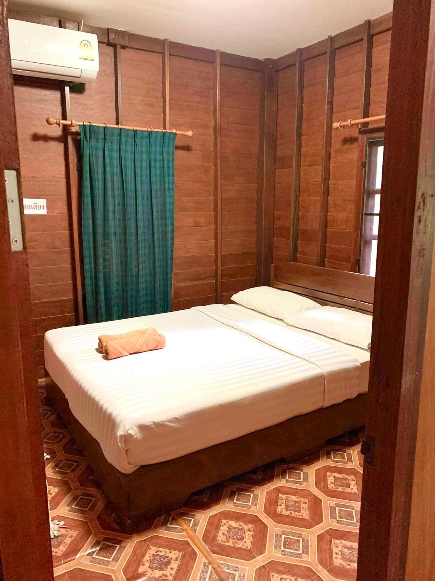 別墅 Baan Ja Da *